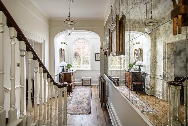 How to create the perfect Antique Mirror Glass Feature Wall - Retro Reflections