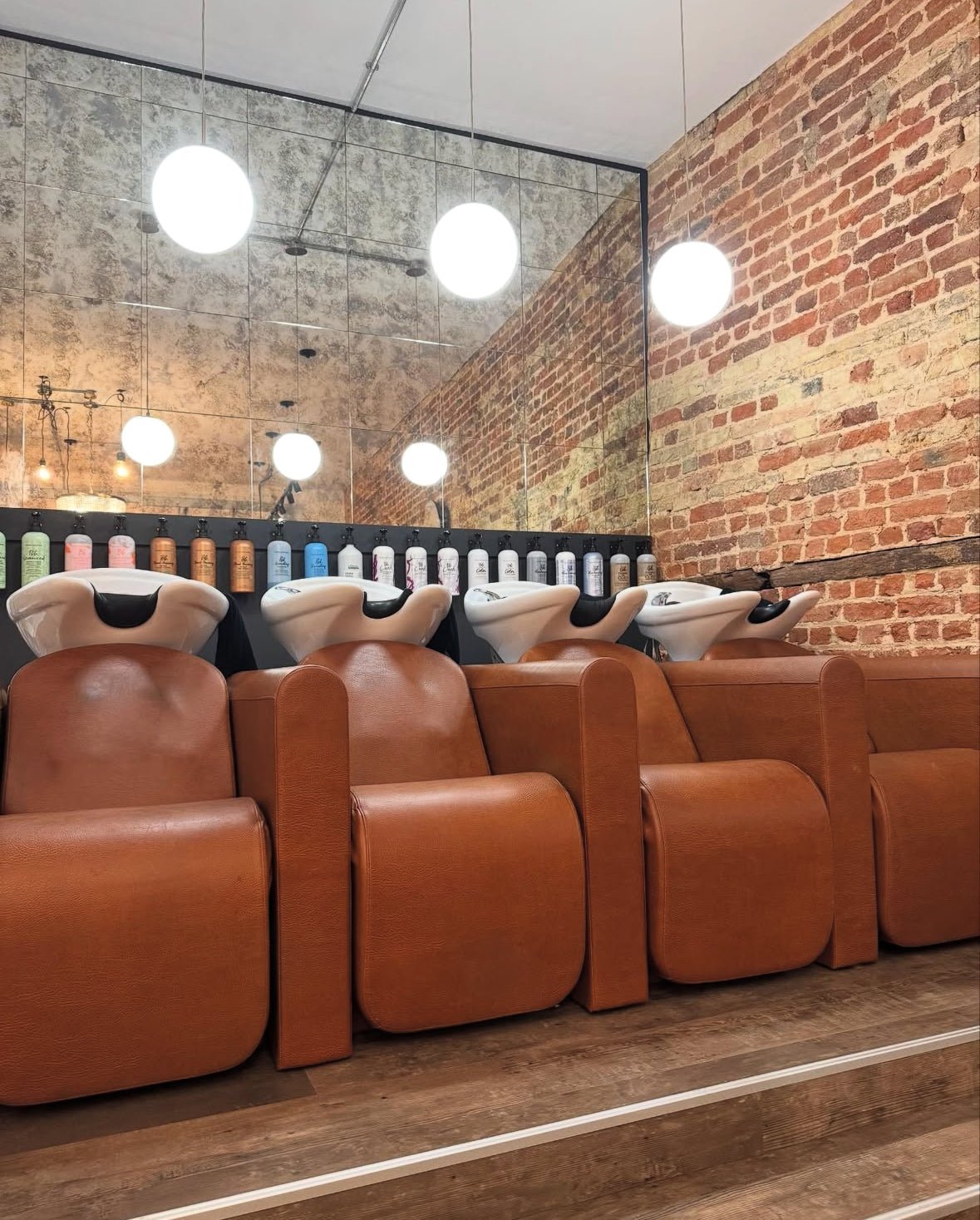 The Sustainability Benefits of Glass - Retro Reflections
