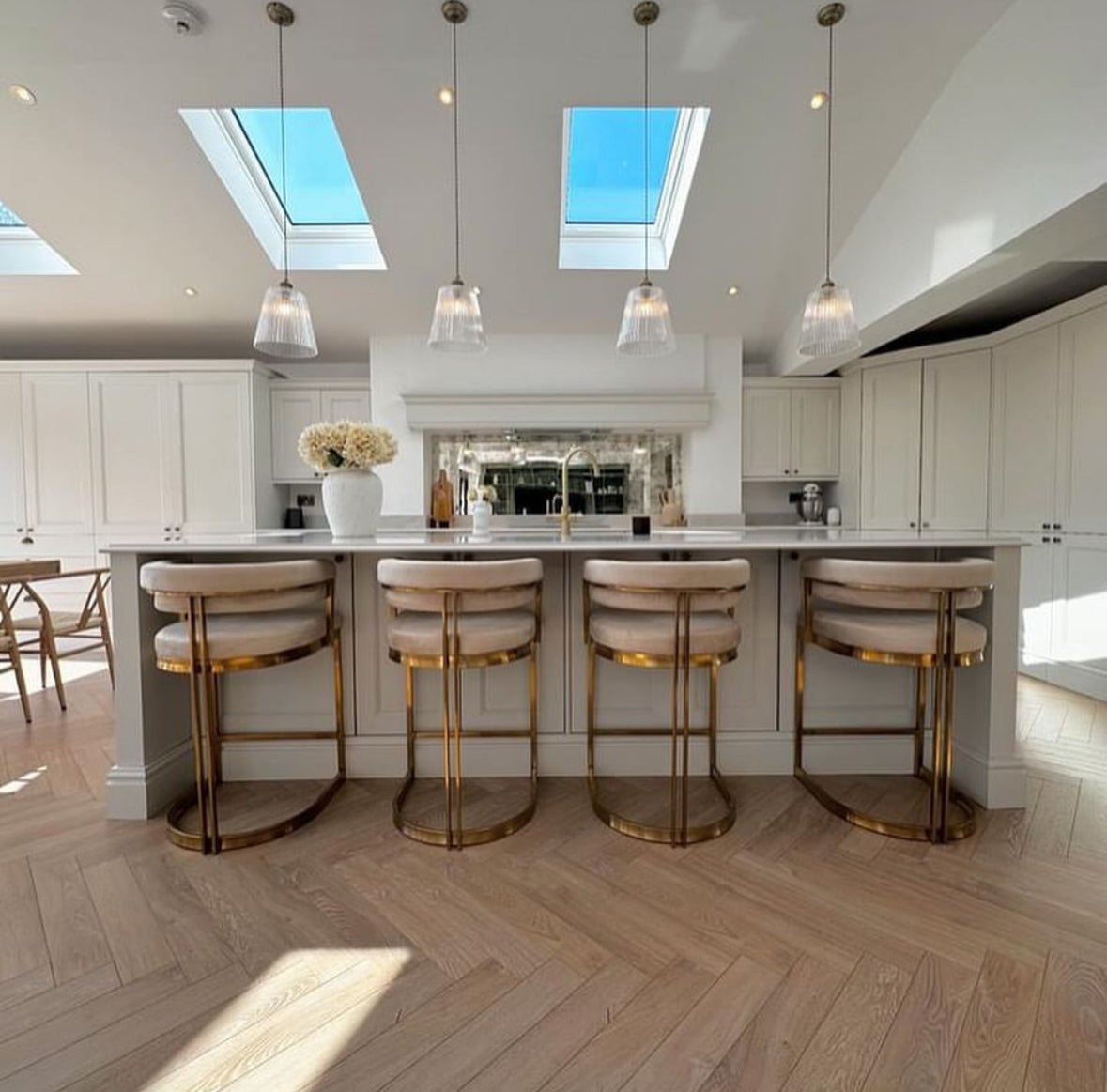Antique Mirror Kitchen Splashback - Retro Reflections