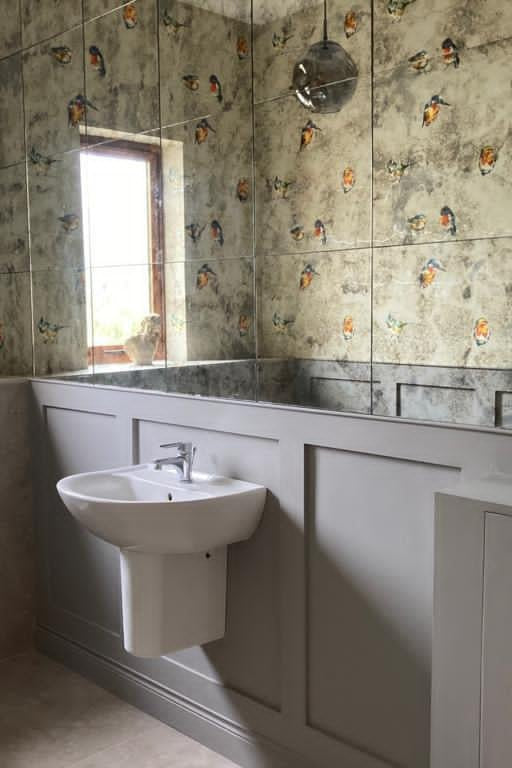 Antique Mirror for Bathrooms - Retro Reflections